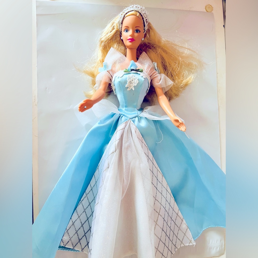 Sleeping beauty barbie doll vintage sleeping beauty barbie doll